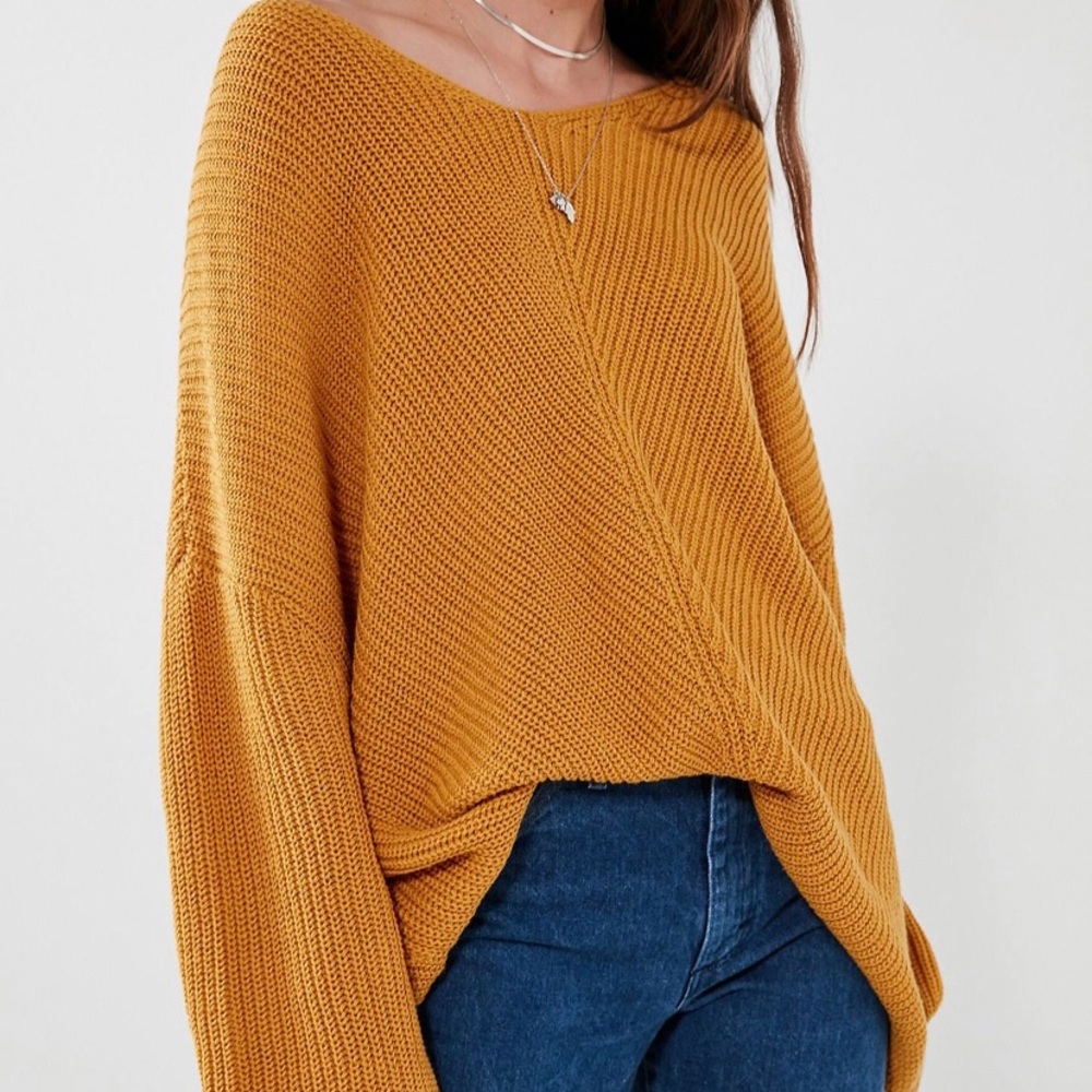 URBAN OUTFITTERS OVERSIZED MUSTARD SWEATER